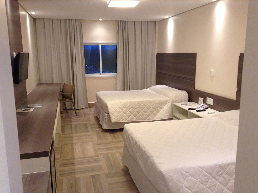 Itu Plaza Hotel المظهر الخارجي الصورة