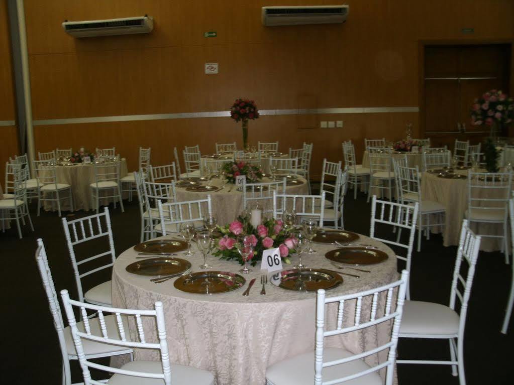 Itu Plaza Hotel المظهر الخارجي الصورة