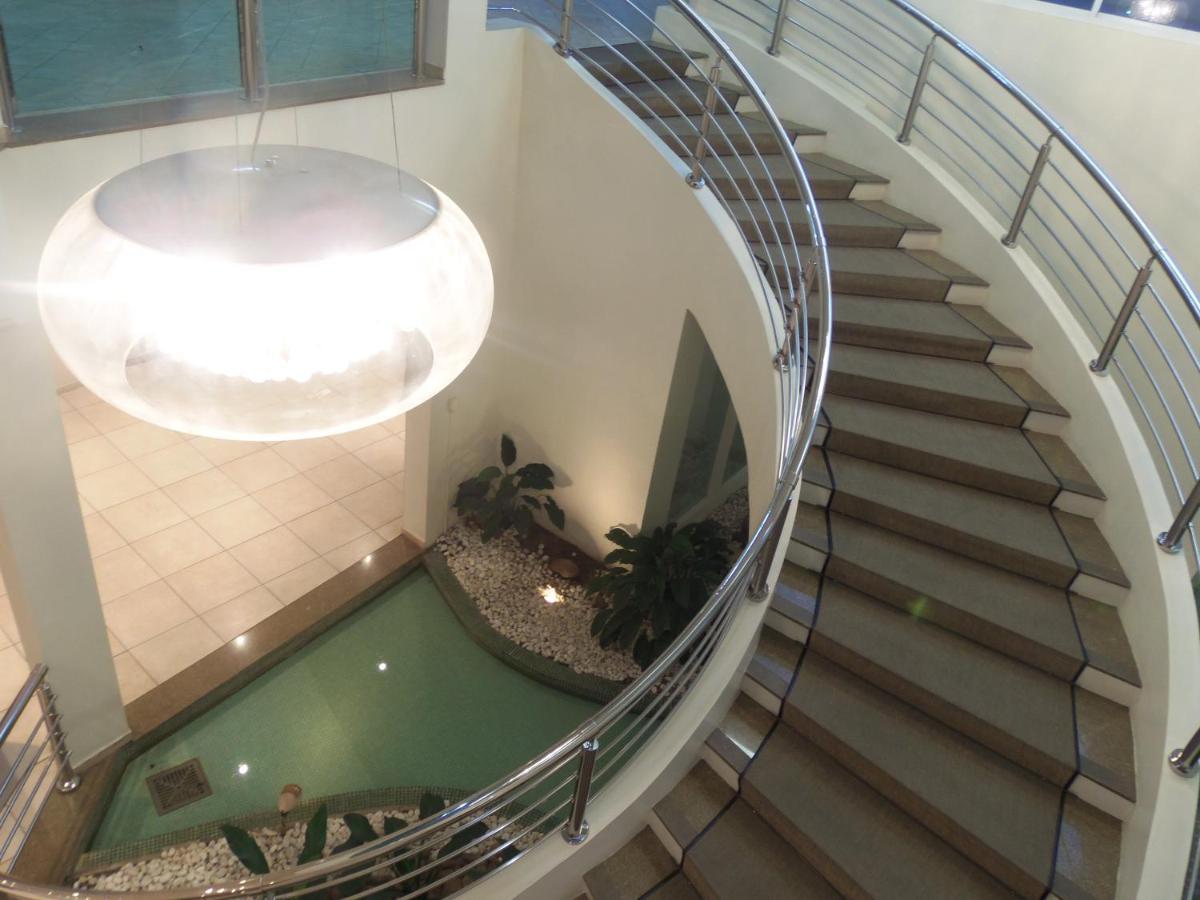 Itu Plaza Hotel المظهر الخارجي الصورة
